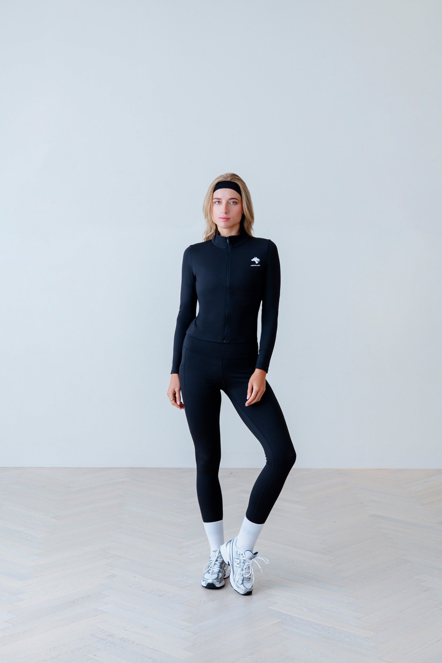 TRAINING ZIP UP JACKET